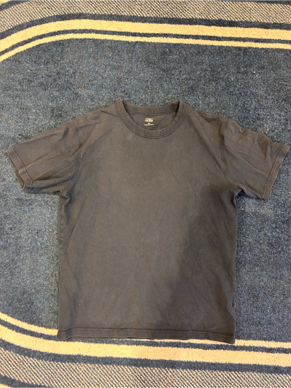 Uniqlo Men's Navy  Crew Neck Undershirt